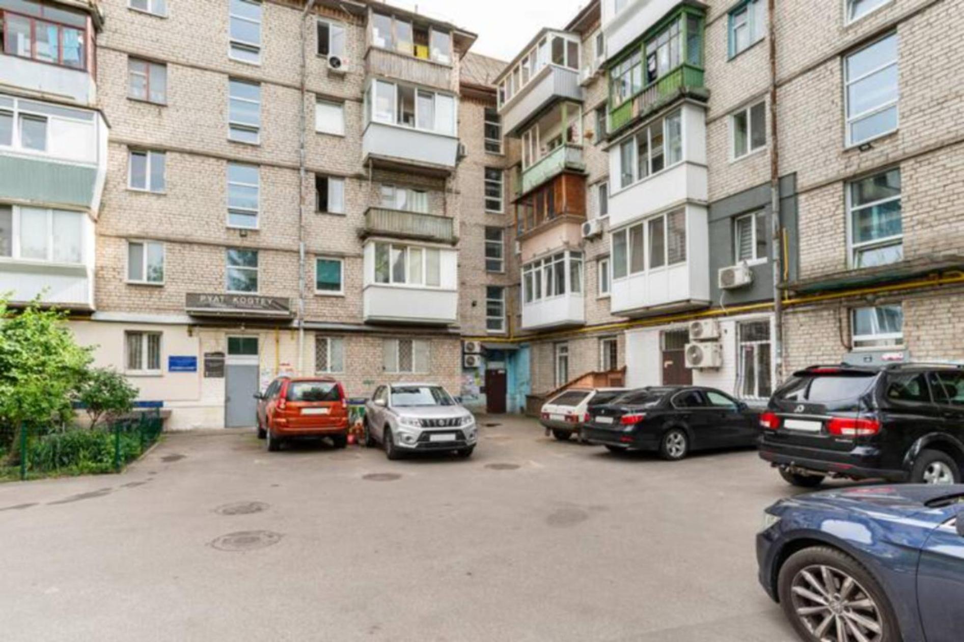 Затишна 2К Квартира З Усім Необхідним Для Життя Поряд З Метро Дарниця Kyiv Exterior photo